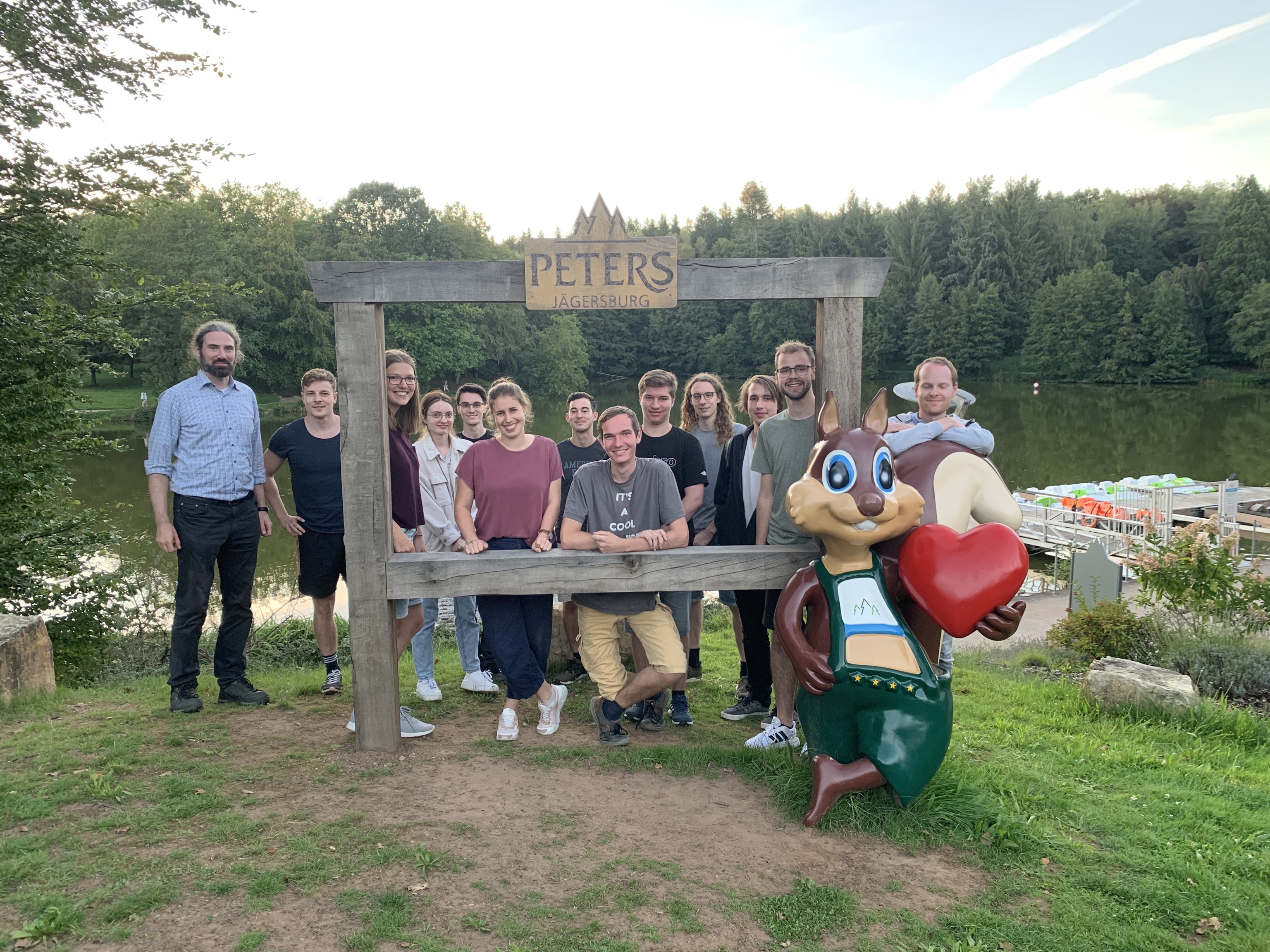 Gruppenausflug am Jägersburger Weiher nahe Homburg.